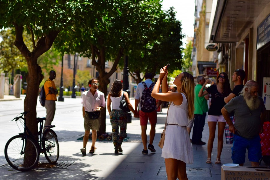 one person, people, woman, urban, street, day, exterior, telephone, cellular, photo, selfie, young, 20 years, landscape,
