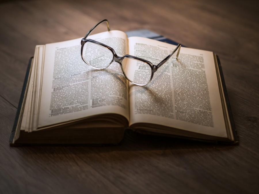 book, glasses, spectacles, sunglasses, reading, open, knowledge, concept, nobody,