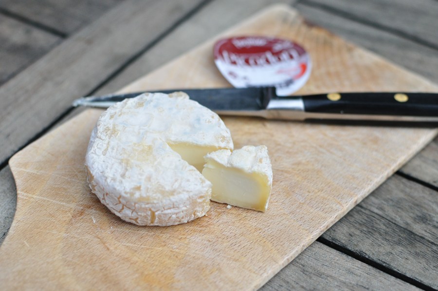 cheese, food, brie, salty, mold, slice, cut, knife, still life, delight, 