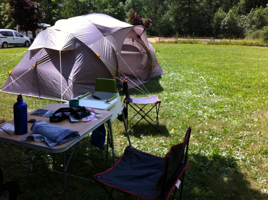 tent, camping, camp, camping, nobody, outdoors, day, exterior, green, lawn, grass, shop, campaign, fun, table, 