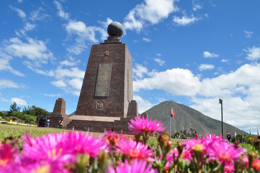 Quito, Ecuador , america , latin , latina , monument, half the world, half , orientation , unasur ,