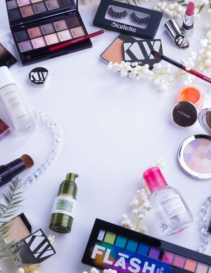 Brush, Makeup, Bokeh, Lights, Makeup Brush, Cosmetic, Powder, Lipstick, shine, Decor, Dock, Decoration