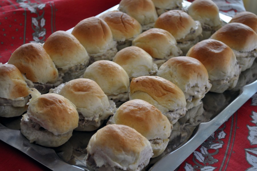 Sandwich, Vitel Tone sandwich entrance, Snack, reception, party, peceto tray 