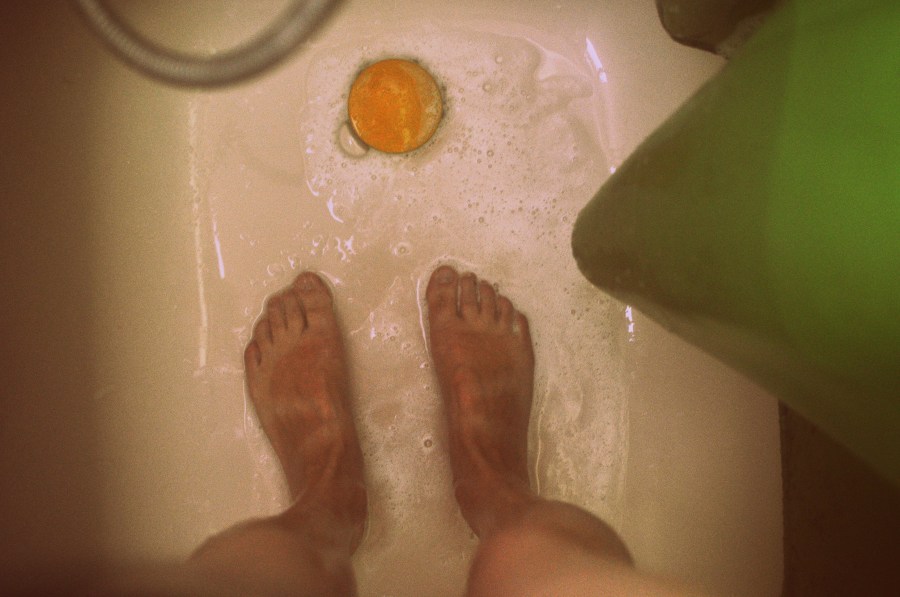 one person, people, man, foot, feet, bath, shower, bathe, water, tub, bathtub, washing, hygiene, relaxing, private, 