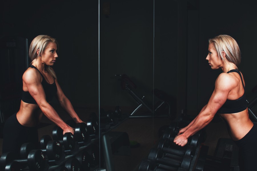 woman, young, adult, gym, sport, fitness, back, blond, muscular, athletic, health, weightlifting, routine, training,