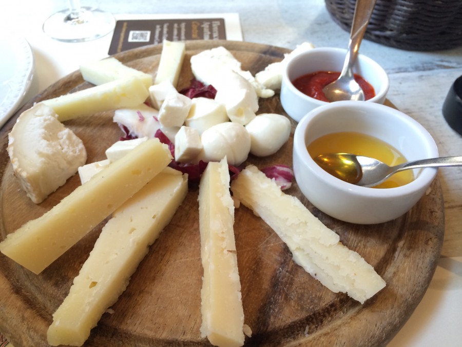 cheese, chopped, food, table, Parmesan, mozzarella, Italian food,