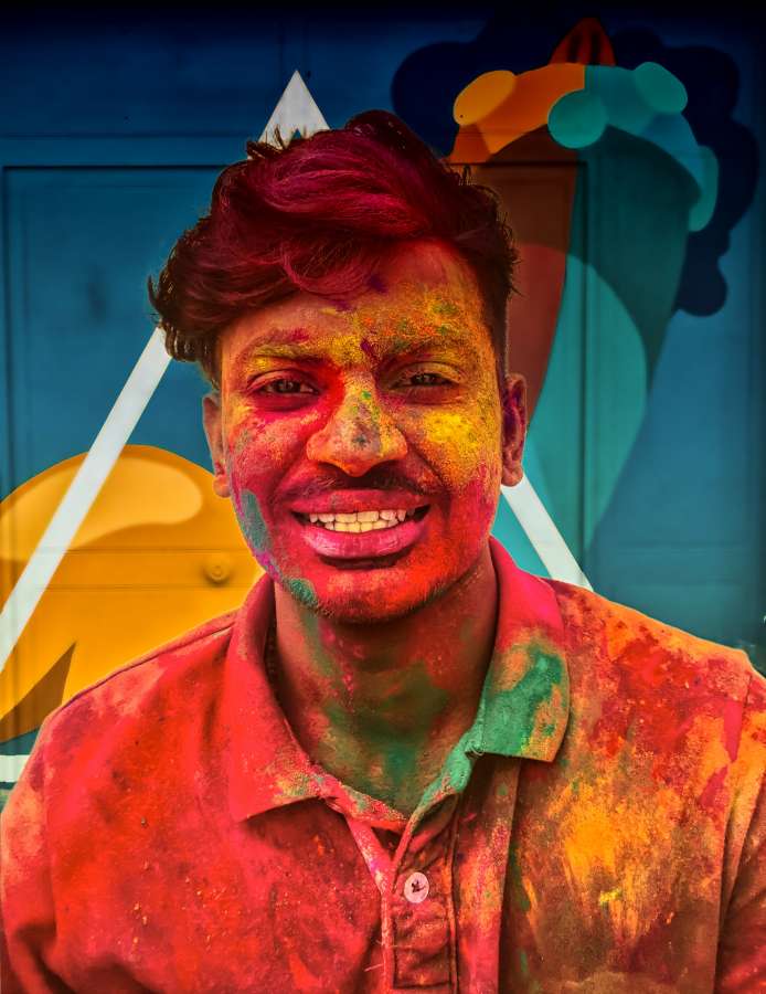 happy, joy, young, fun, joyous, throwing, child, face, red, green, celebrations, colorful, background, playing, yellow

