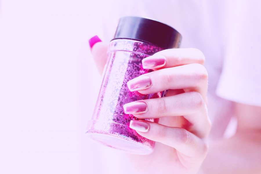 Hands, Nail, Painting, Brush, Nail Polish, Salon, Style, Fashion, Woman, Girl, Model, Cosmetic, Make Up, nailart, Manicure, acrilic nails,  nails gelish, Beauty, glitters