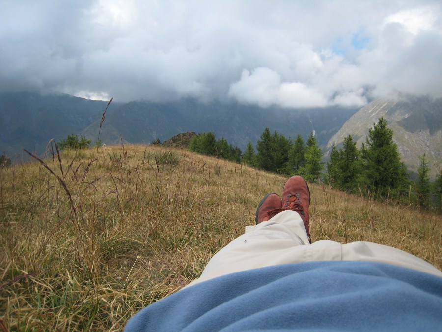 one person, people, man, landscape, mountain, relax, foot, feet, shoe, leather, lying, lying, tranquility, outdoor, outdoors, recreation, adult, vacation,