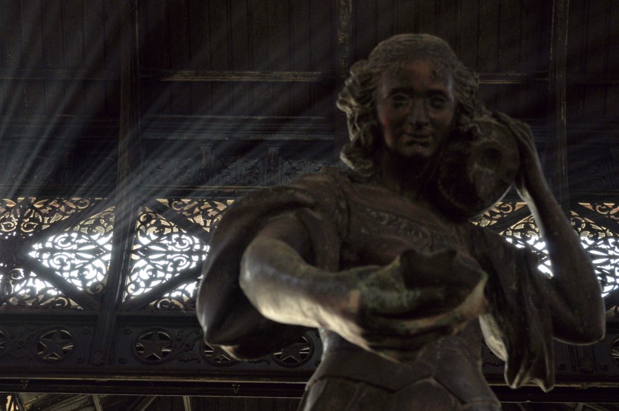 market, statue, reflection, light, lighting, central market, chile, day, santiago,