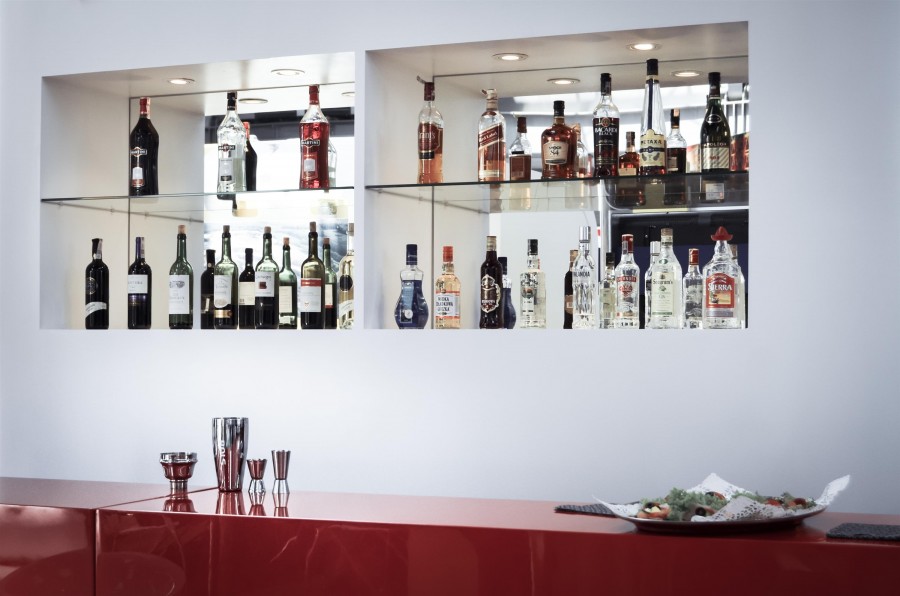  bottle, alcohol, drink, cocktail shaker, cocktail, drinks, bar, nobody,