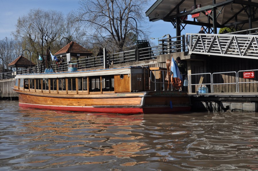 Tigre, Buenos Aires, Argentina, Tourism, Sightseeing, Day, City, River, Fluvial, Station, ship, boat, 