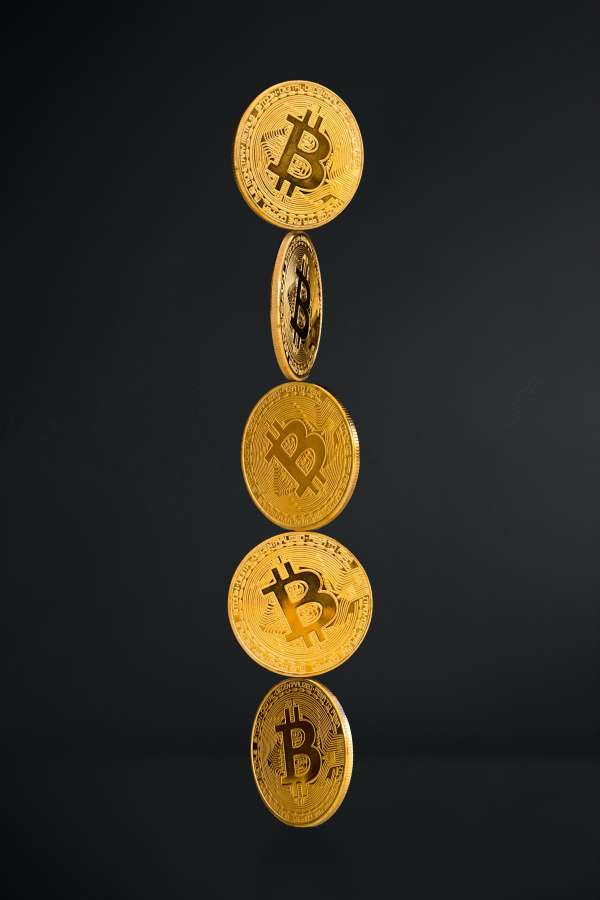 coin, currency, money, bitcoin, finance, investment, business, crypto, concept, payment, bank, internet, financial, trade, market, economy, cash, exchange, virtual, banking, background, electronic, gold, digital, symbol, cryptography, btc, mining, sign, golden, blockchain, crypto currency, pay, commerce, cryptocurrency, bit, growth, web, 3d, buy, monetary, dollar, future, bit-coin, block chain, computer, technology, isolated, illustration, coins