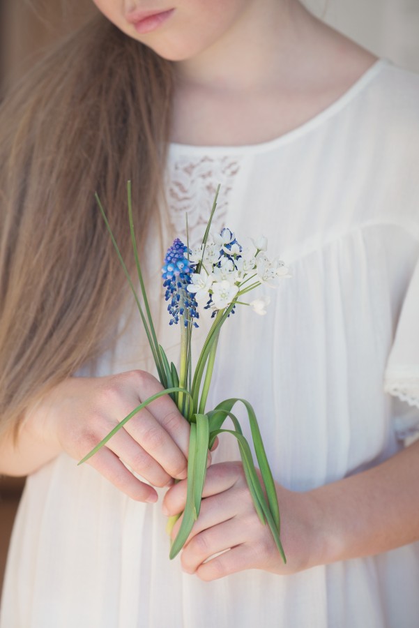 girl, one person, people, dress, flower, nature, desire, bouquet, flower, flowers, face 10 years