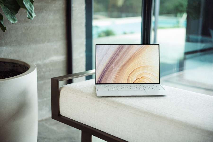 office, business, laptop, modern, computer, technology, work, team, indoors, professional, communication, caucasian, success, teamwork, job, desk, corporate, table, workplace, adult, manager, internet, lifestyle, notebook, typing, employee, happy, digital, entrepreneur, room, style, wallpapper, 