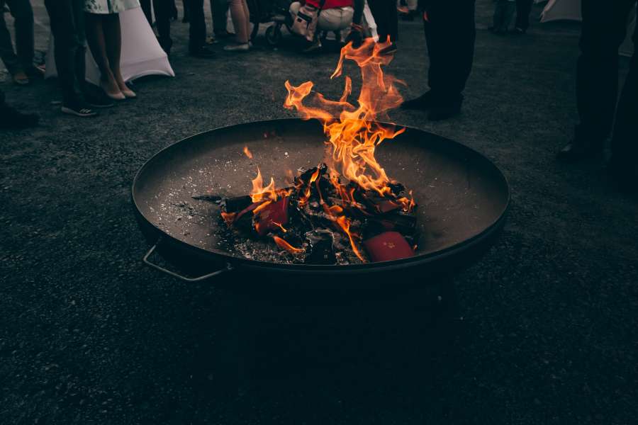 heat, dirt, circle, shape, firepit, nature, ash, fire wood, camp, cut trunk, flame, round, ring, fireplace, burned, fire, pit, terrace, wood, campfire, campsite, outdoors, campground, gone, object