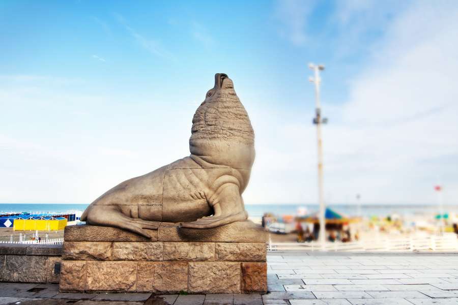 Mar del Plata, Buenos Aires, Argentina, City, Province, Latin America, South America, Famous Place, Travel Destinations, Day, Outdoors, Beach, La Perla, No People, Summer, Vacations, Travel, Sea Lion, Icon, Statue, Viewpoint, 