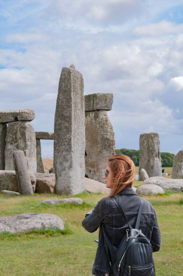 monument, prehistoric, stonehenge, landmark, england, britain, ancient, stone, landscape, heritage, uk, sky, english, salisbury, circle, rock, travel, tourism, mystery, historic, dramatic, wonder, old, wiltshire, unesco, europe, sunrise, solstice, ruins, archeology, henge, attraction, clouds, tourist, outdoor, beautiful, ruin, architecture, famous, symbol, prehistory, colorful, religion, megalith, countryside, summer