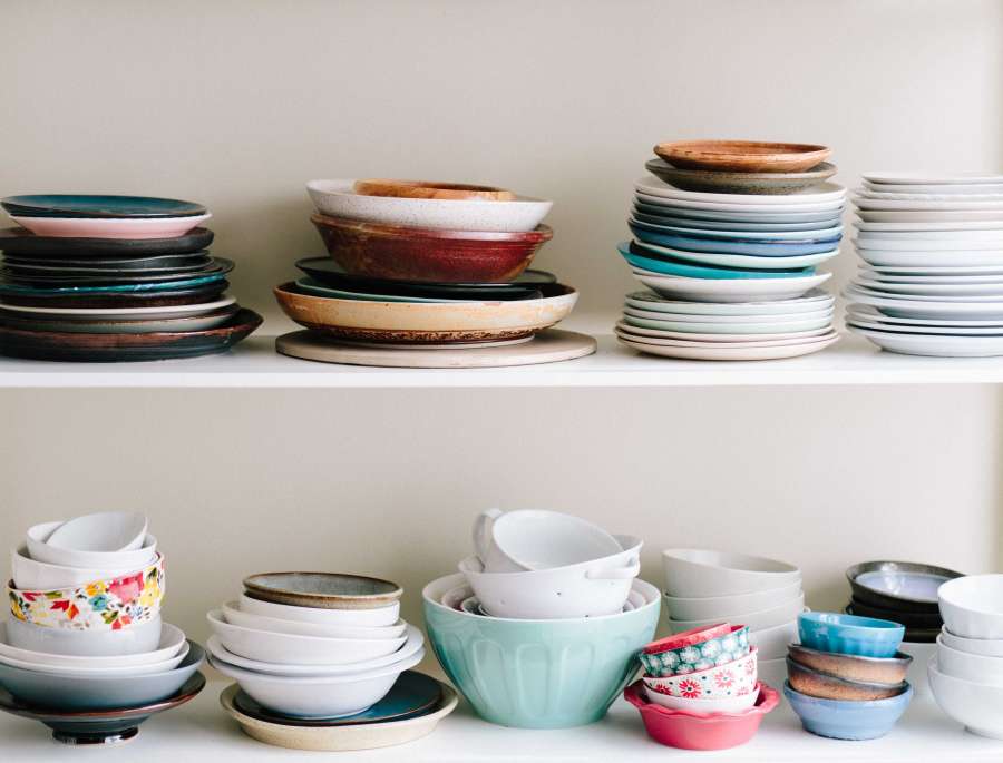 ceramic, dish, dishes, bowl, kitchen, shelf, crockery, colorful, colors, modern, different, stack, stack, much, plate, plateful