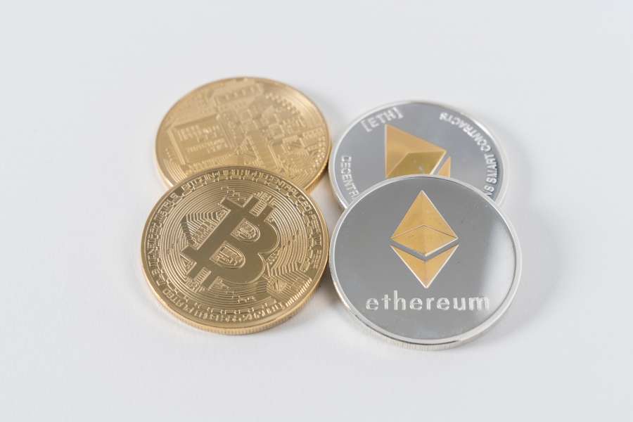 bitcoin, money, currency, finance, business, ethereum, concept, coin, crypto, banking, internet, market, digital, exchange, financial, trade, virtual, network, payment, investment, symbol, blockchain, mining, gold, pay, bit, cash, bank, cryptocurrency, cryptography, electronic, commerce, economy, metal, e-commerce, ether, bit-coin, litecoin, golden, growth, buy, illustration, e-business, icon, ripple, btc, crypto-currency, background, global, isolated