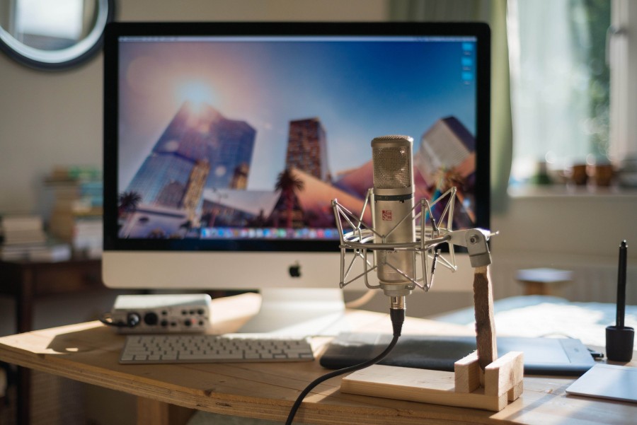 Music, PC, Stock Images, Studio, apple, audio, blogging, computer, desk, desktop, free images, home, iMac, keyboard, mac, metal, microphone, office, recording, se, singing, tech, technology, trackpad, voice over, 