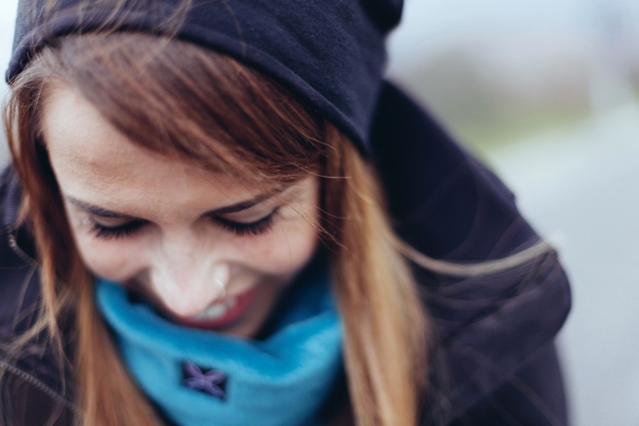 one person, people, woman, smile, winter, young, shy, shyness, shame, love, happy, happiness, pattern, piercing, 